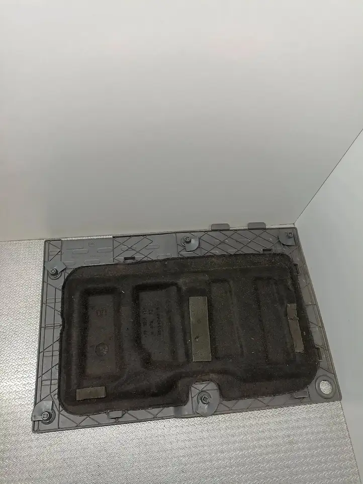 Fiat Ducato (2014 - ) 1308522070 Крышка ящика аккумулятора — фото 2