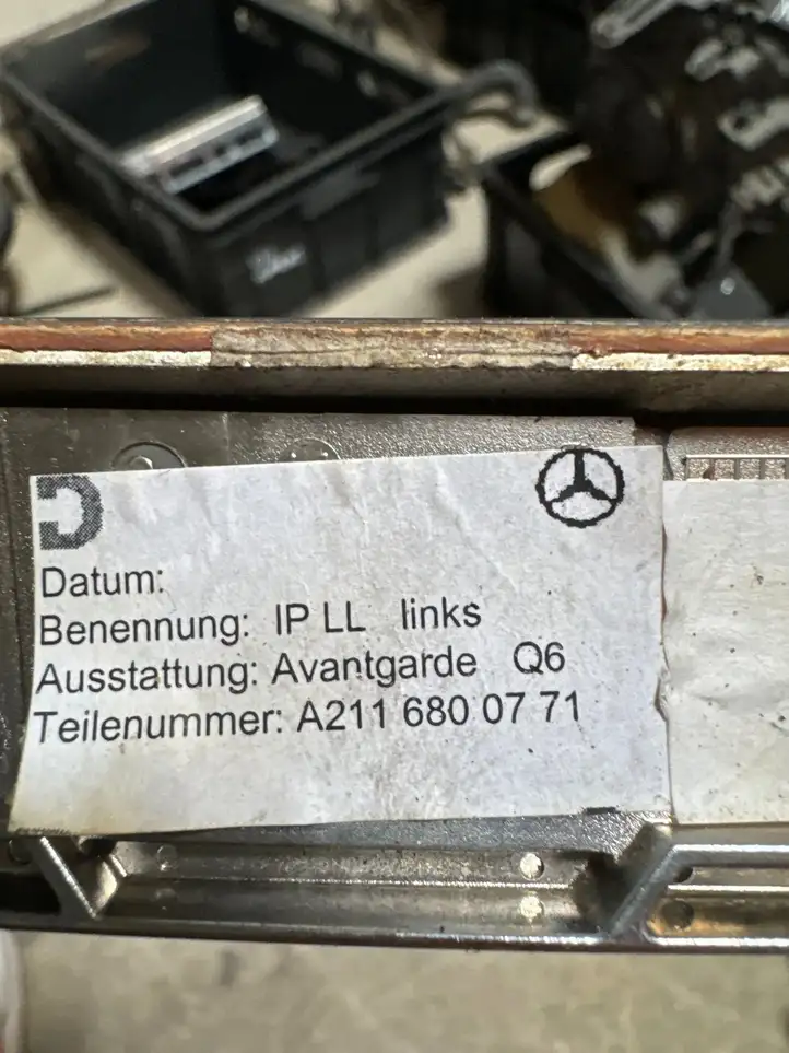 Mercedes-Benz E W211 (2002 - 2009) A2116800771 Прочие детали салона — фото 3