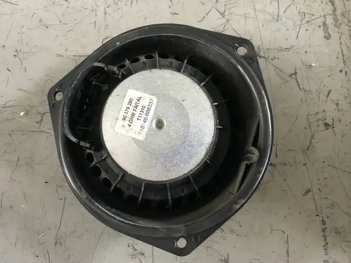 Opel Zafira B (2006 - 2008) 90379280 Динамики задних дверей — фото 3