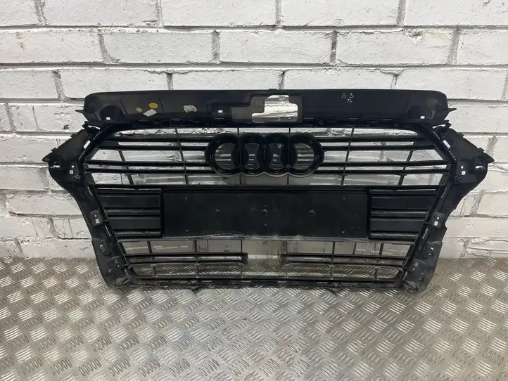 Audi A3/S3 8V (2016 - 2020) 8V3853651AB Передняя решетка — фото 7