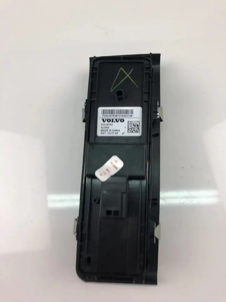 Volvo XC40 (2017 - ) 32319765 Кнопка стеклоподъемников — фото 3