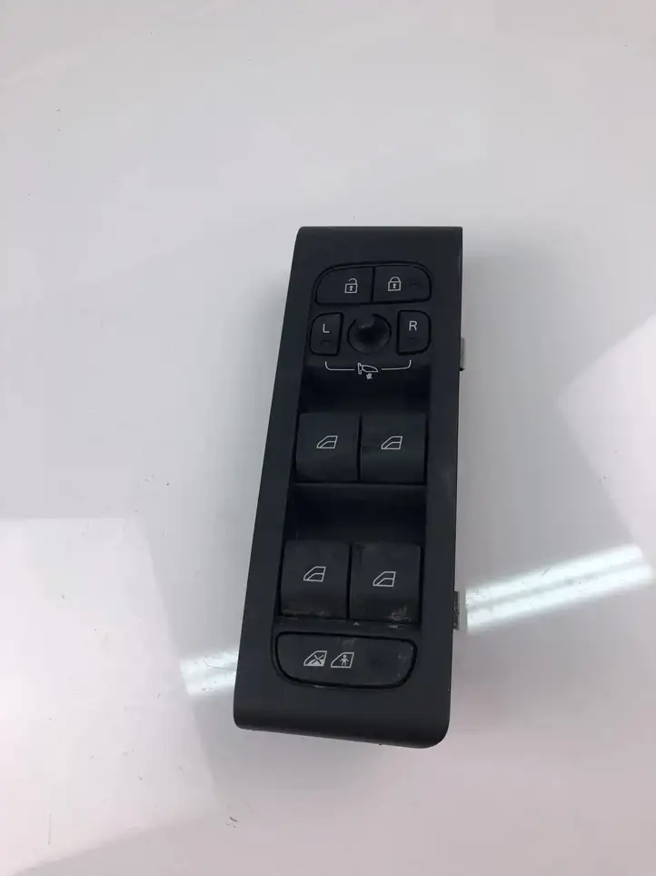 Volvo XC40 (2017 - ) 32279441 Кнопка стеклоподъемников — фото 2