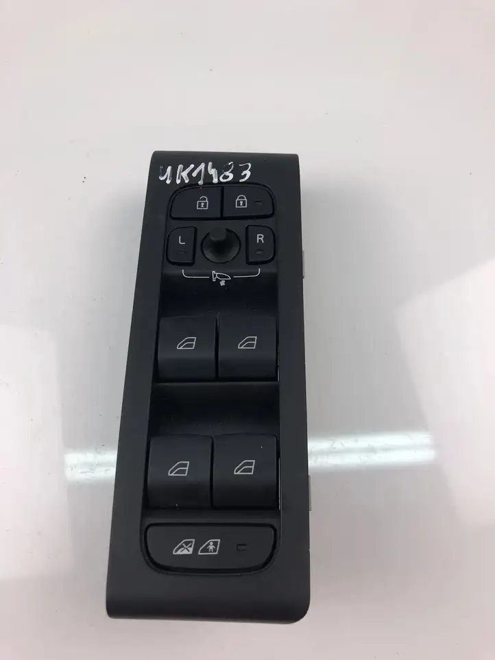 Volvo XC40 (2017 - ) 32279441 Кнопка стеклоподъемников — фото 2