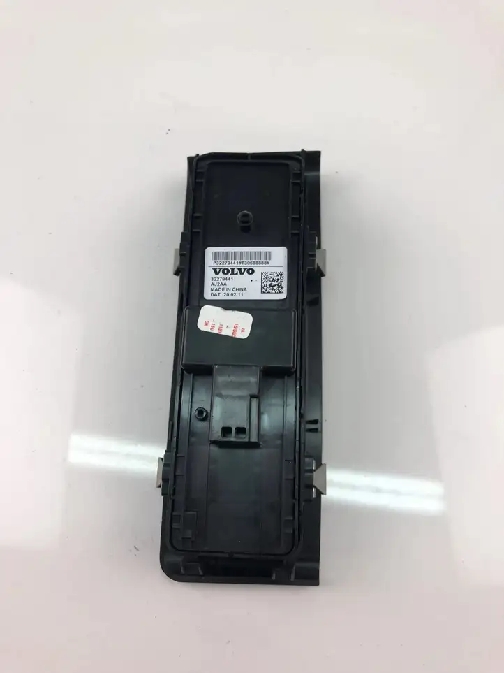 Volvo XC40 (2017 - ) 32279441 Кнопка стеклоподъемников — фото 3