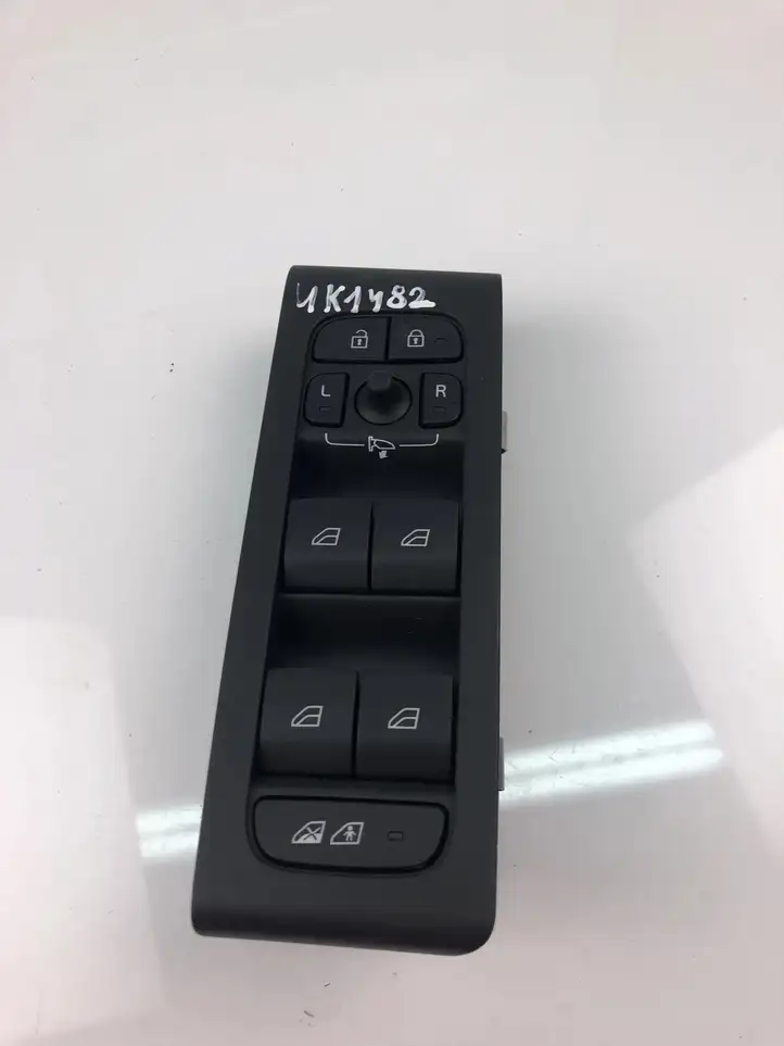 Volvo XC40 (2017 - ) 32279441 Кнопка стеклоподъемников — фото 2