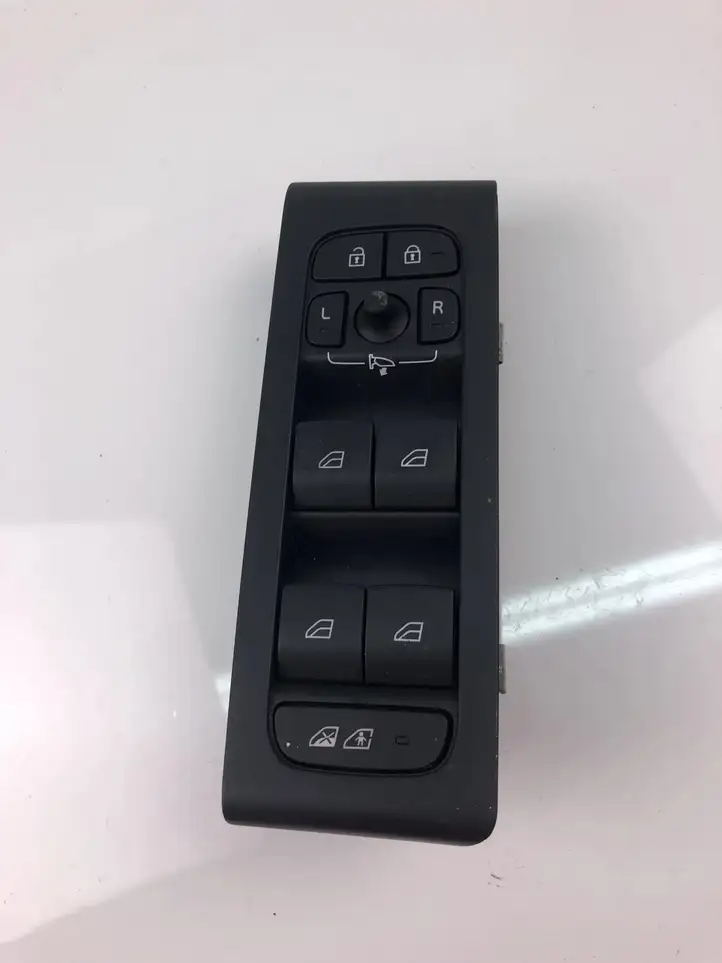 Volvo XC40 (2017 - ) 32279441 Кнопка стеклоподъемников — фото 2