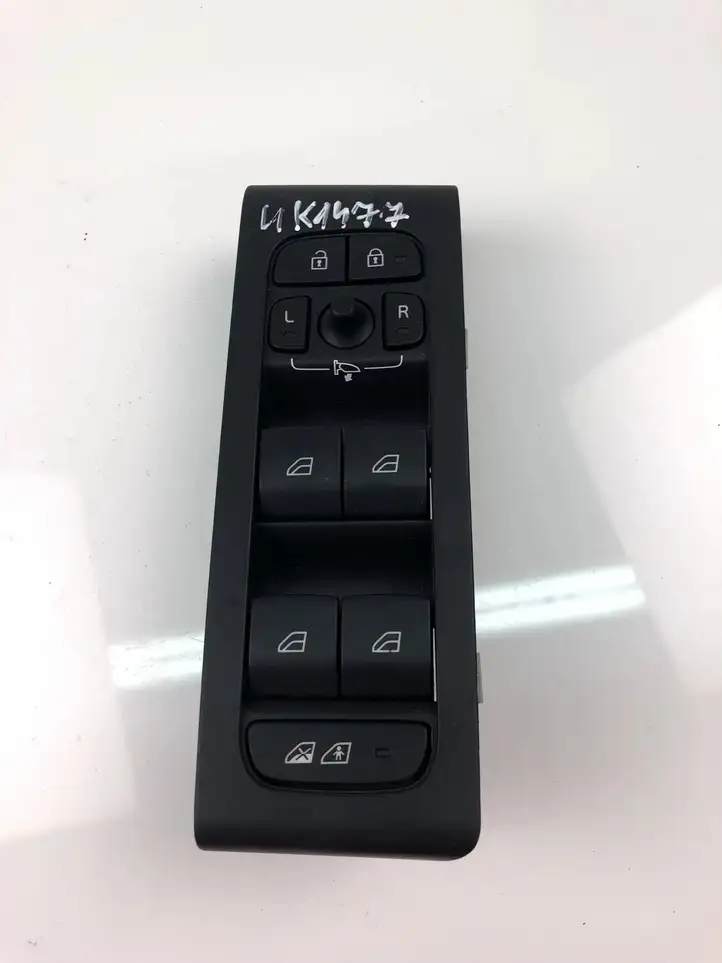 Volvo XC40 (2017 - ) 32279441 Кнопка стеклоподъемников — фото 2