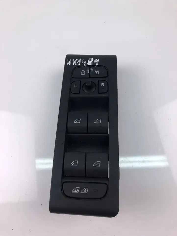 Volvo XC40 (2017 - ) 32279441 Кнопка стеклоподъемников — фото 2