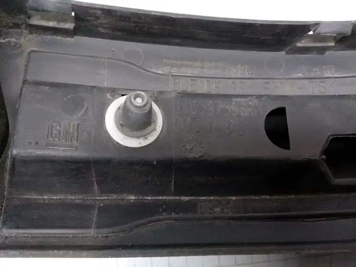 Opel Zafira A (1999 - 2003) 090597596RH Отделка (ленточка) заднего фонаря — фото 3