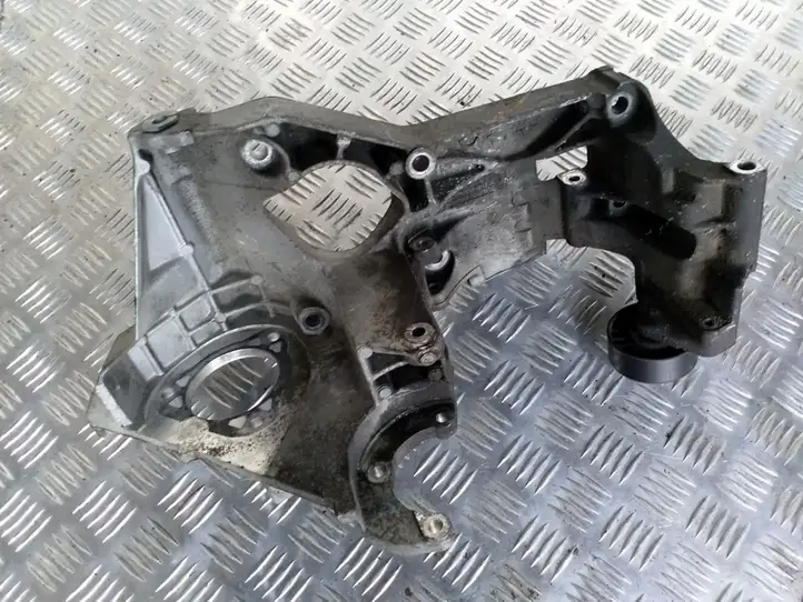 Skoda Octavia Mk1 (1U) (1996 - 2004) 038903113H Кронштейн двигателя — фото 2