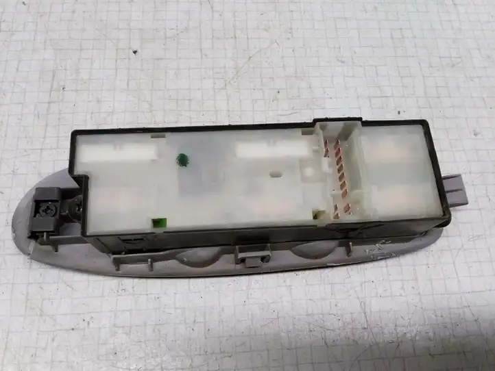 Nissan Almera (2000 - 2006) 80961BU400 Кнопка стеклоподъемников — фото 3