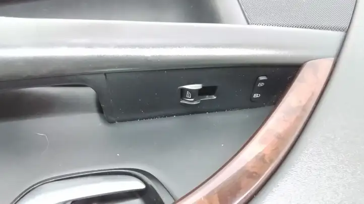 Volvo S80 (2009 - 2013) 39883498 Обшивка передней двери — фото 5