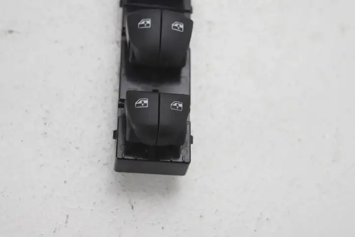 Nissan Qashqai (2017 - 2020) 25401HV02AV Блок кнопок стеклоподъемников — фото 2