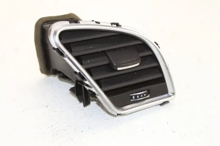 Audi A4 S4 B8 8K (2011 - 2015) 8T2820902 Боковой воздушный дефлектор — фото 2