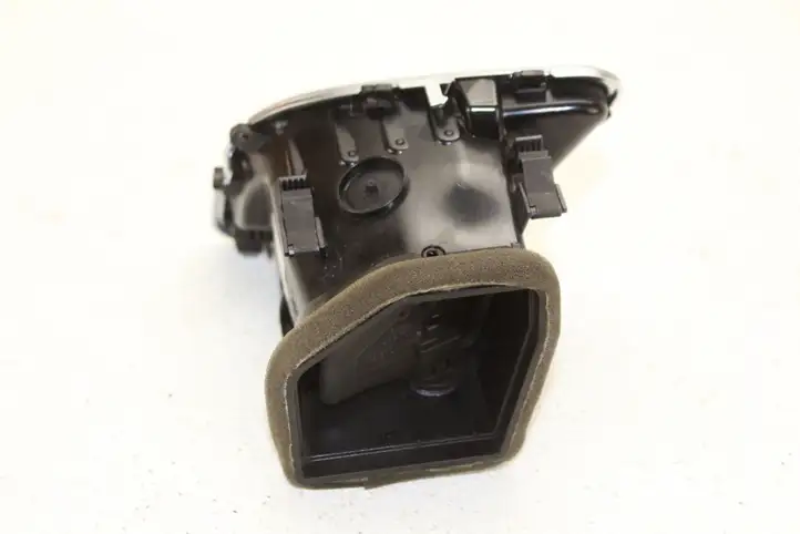Audi A4 S4 B8 8K (2011 - 2015) 8T2820902 Боковой воздушный дефлектор — фото 4