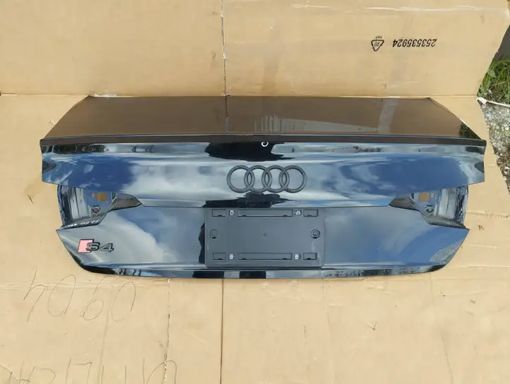 Audi A4 S4 B9 8W (2019 - ) Крышка багажника — фото 1