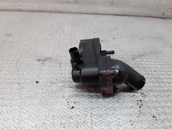 2S4Q9K478AD Ford Focus Termostatas/ termostato korpusas