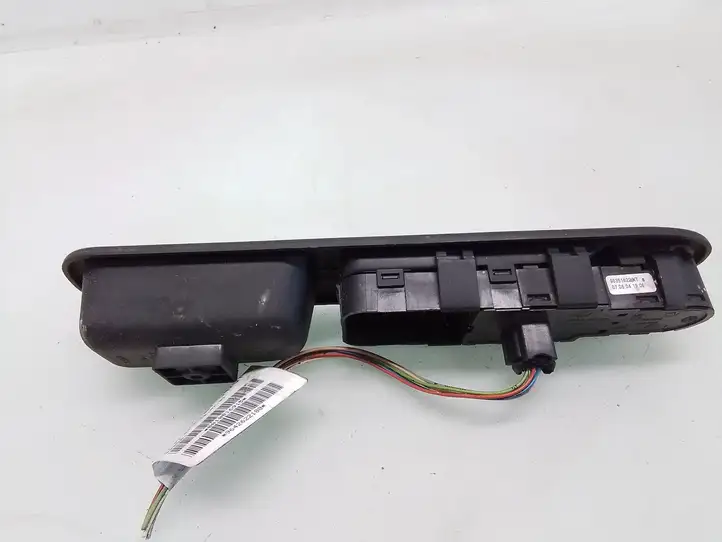 Peugeot 307 CC (2001 - 2005) 53269705 Блок кнопок стеклоподъемников — фото 4
