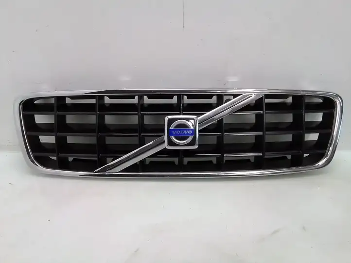 Volvo XC70 (2004 - 2007) 9190986 Верхняя решетка радиатора — фото 1