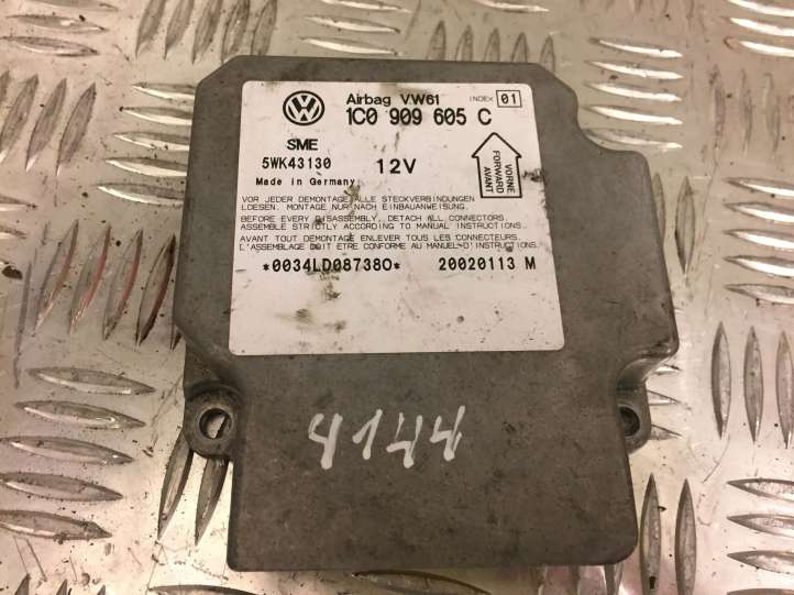 1C0909605C Volkswagen PASSAT B5.5 Oro pagalvių valdymo blokas