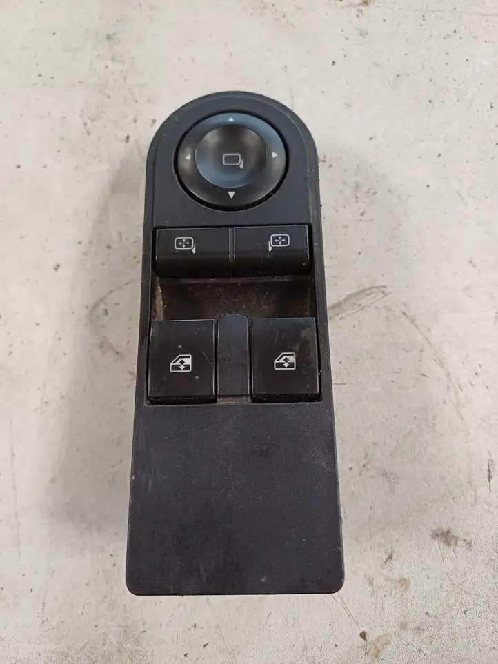 Opel Astra H (2004 - 2009) 13228706 Кнопка стеклоподъемников — фото 1