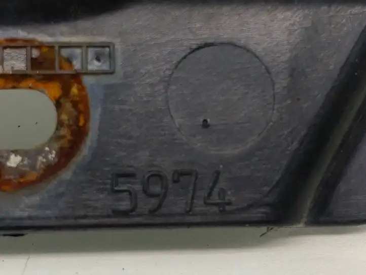 Toyota Auris E180 (2012 - 2018) 5311402380 Верхняя решетка радиатора — фото 10
