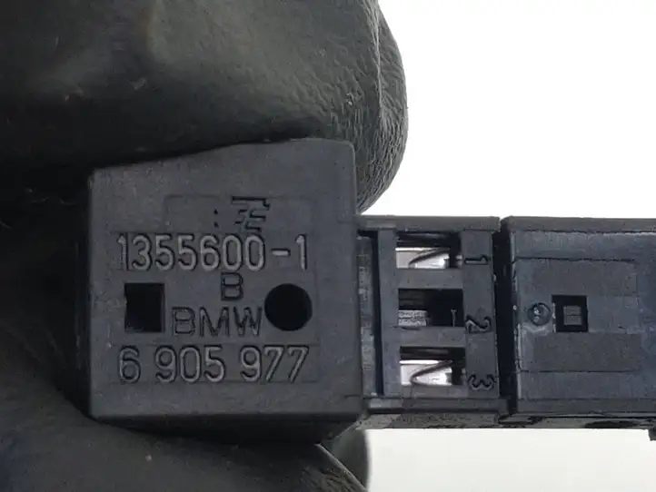 BMW 5 E60 E61 (2004 - 2010) 8385694 Выдвижная ручка стекла багажника — фото 6