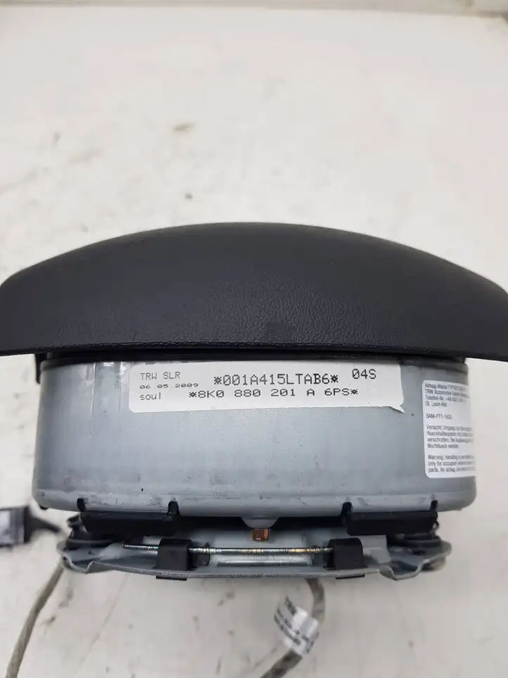 Audi A4 S4 B8 8K (2011 - 2015) 8K0880201A Подушка безопасности руля — фото 3