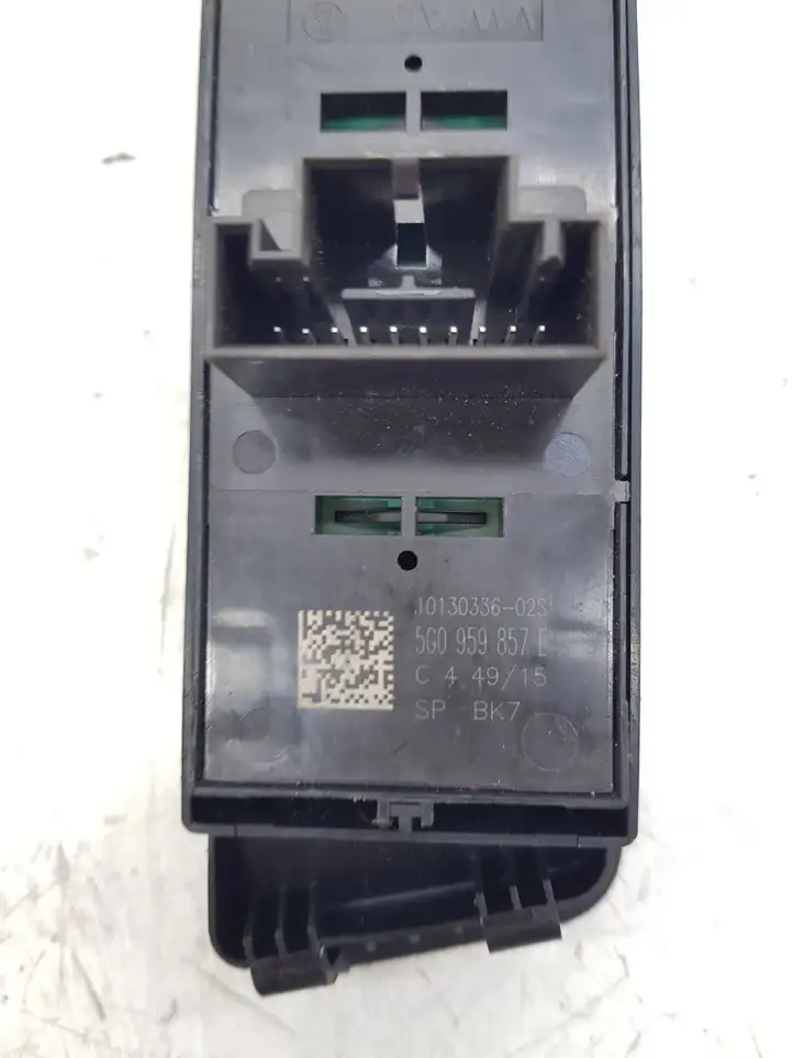 Volkswagen Golf VII (2013 - 2019) 5G0959857E Блок кнопок стеклоподъемников — фото 2