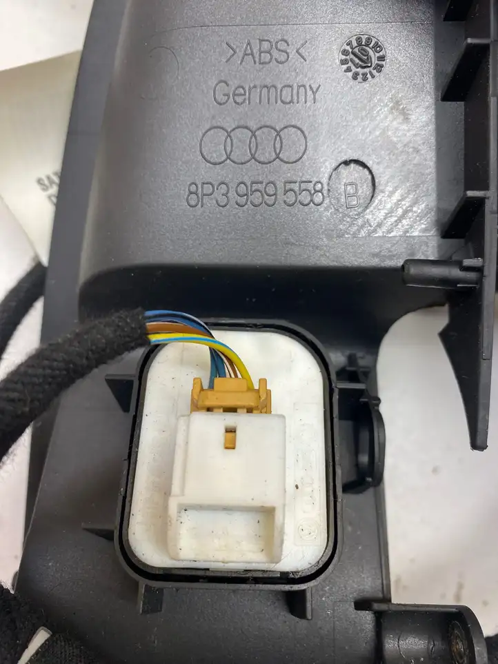 Audi A3/S3 8P (2008 - 2013) 021000 Боковое зеркало с электроприводом — фото 4