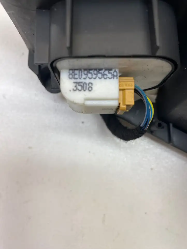 Audi A3/S3 8P (2008 - 2013) 021000 Боковое зеркало с электроприводом — фото 9