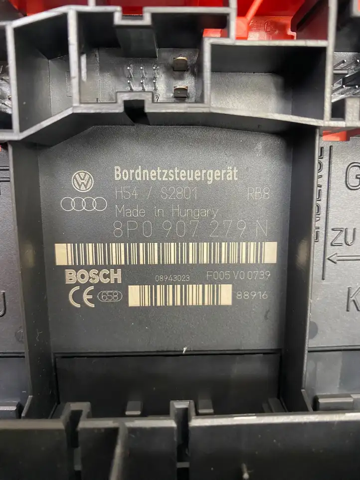 Audi A3/S3 8P (2008 - 2013) 8P0907279N Модуль комфорта — фото 3