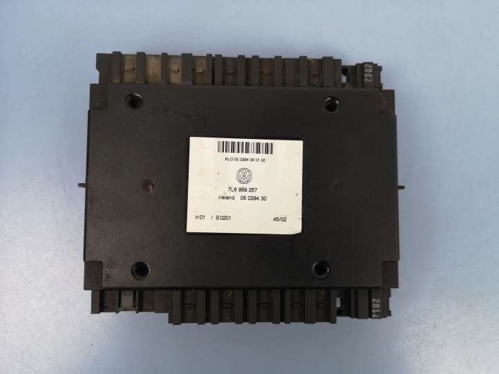 7L6959257 Volkswagen Touareg I Komforto modulis