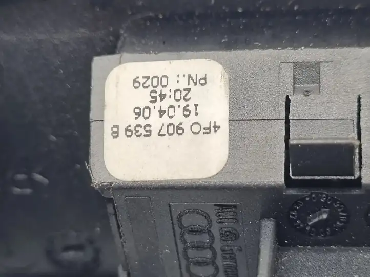 Audi A6 S6 C6 4F (2004 - 2008) 4F0907539B Датчик света — фото 3