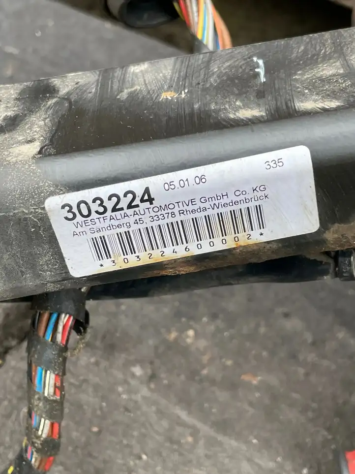 BMW 5 E60 E61 (2004 - 2010) 6758699 Комплект буксировочного крюка — фото 9