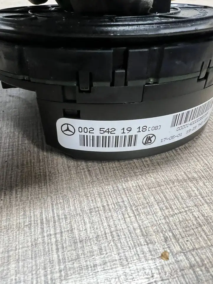 Mercedes-Benz C W204 (2007 - 2014) 0025421918 Контактное кольцо SRS — фото 3