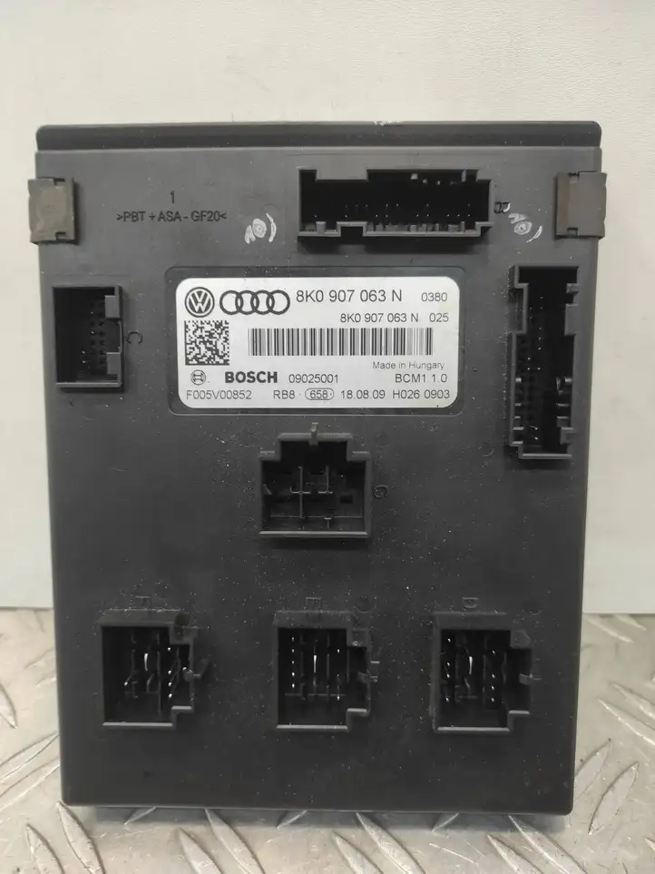 Audi A4 Allroad B8 (2009 - 2011) 8K0907063N Модуль комфорта — фото 1