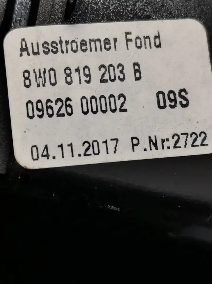 Audi A4 S4 B9 (2015 - 2019) 8W0819203B Задний воздушный дефлектор — фото 3
