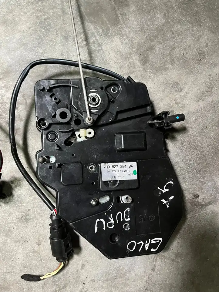 Volkswagen Multivan T5 (2003 - 2015) 7H0827201BA Замок раздвижной двери — фото 1