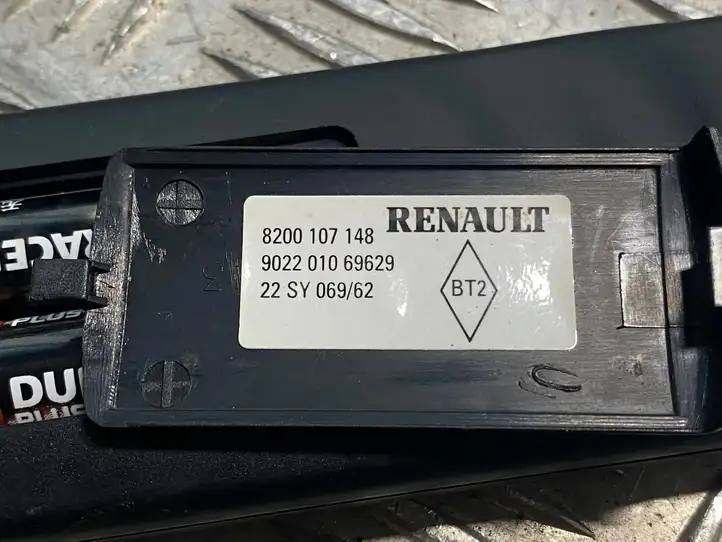 Renault Espace - Grand espace IV (2004 - 2014) 8200107148 Контроллер мультимедийной системы — фото 4