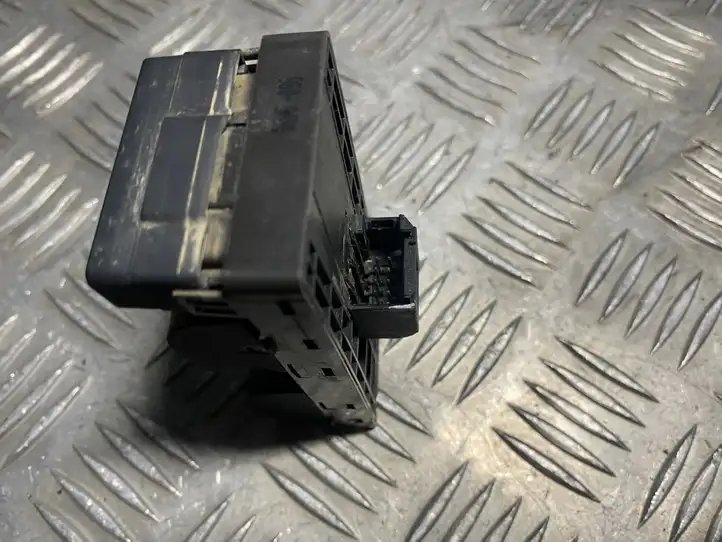Audi A4 S4 B7 8E 8H (2004 - 2009) 8E0959851 Кнопка стеклоподъемников — фото 2