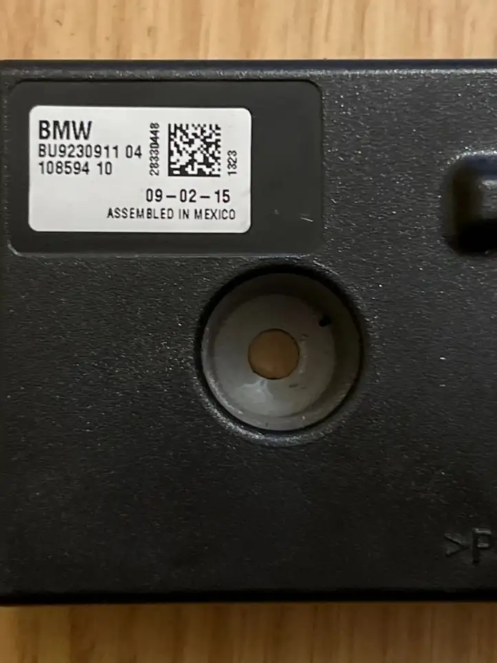 BMW 3 F30 F35 F31 (2012 - 2018) 923091104 Усилитель антенны — фото 3