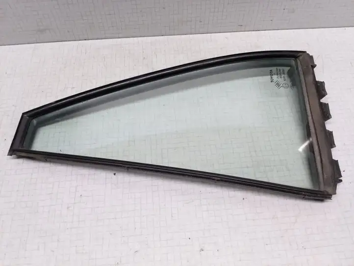 Toyota Corolla E120 E130 (2004 - 2007) 6818913080L Форточка двери — фото 1