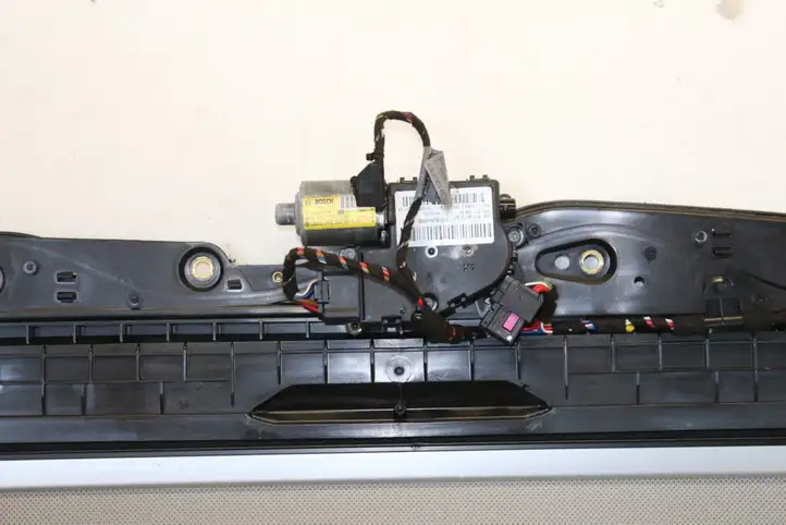 Volkswagen Tiguan (2007 - 2011) 5N0877041E Комплект люка крыши — фото 2