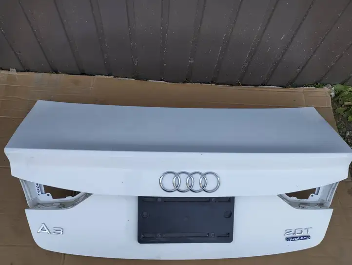 Audi A3/S3 8V (2016 - 2020) Крышка багажника — фото 6