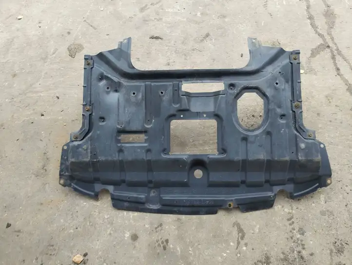 Toyota Urban Cruiser (XP110) (2007 - 2016) 5141052061 Защита двигателя — фото 6