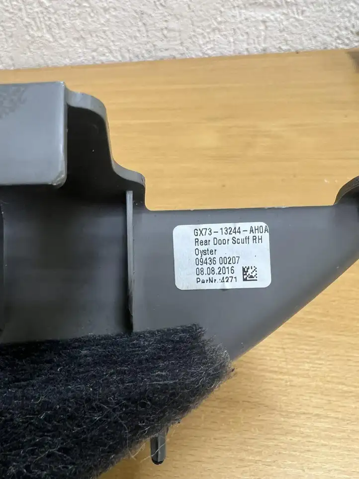 Jaguar XE (2014 - 2019) GX7313244A Внутренняя отделка заднего порога — фото 7