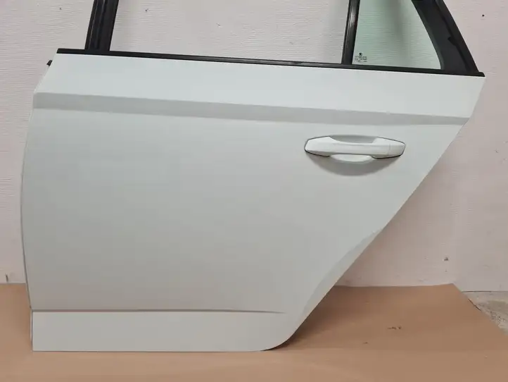 Skoda Fabia Mk3 (NJ) (2015 - 2021) Задняя дверь — фото 4