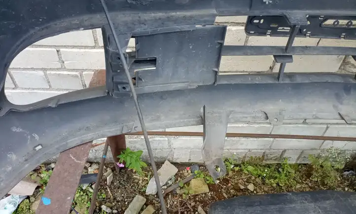 Nissan Primera (2000 - 2001)   Передний бампер