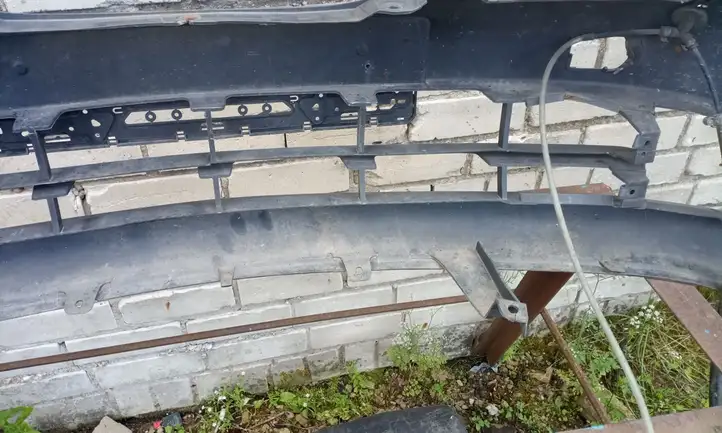 Nissan Primera (2000 - 2001)   Передний бампер